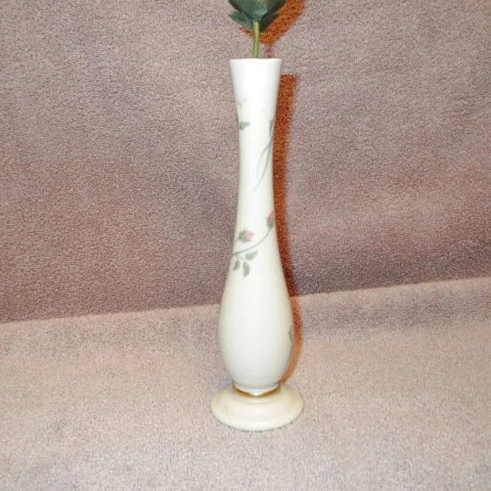 Vtg Lenox Porcelain Bud Vase 24K Gold Trim Rose Manor Cottagecore Boho Regency